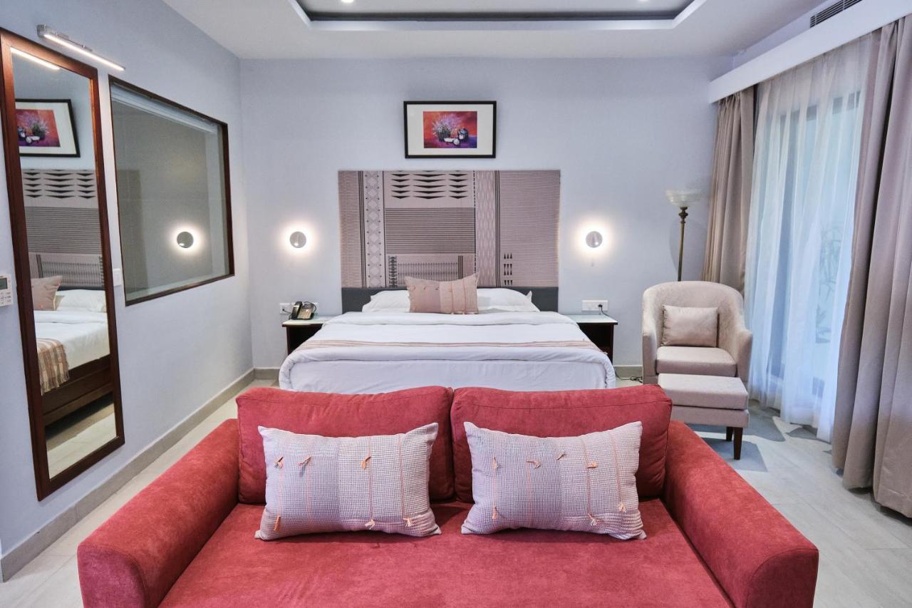 Zone Niathu Dimapur By The Park Hotell Eksteriør bilde