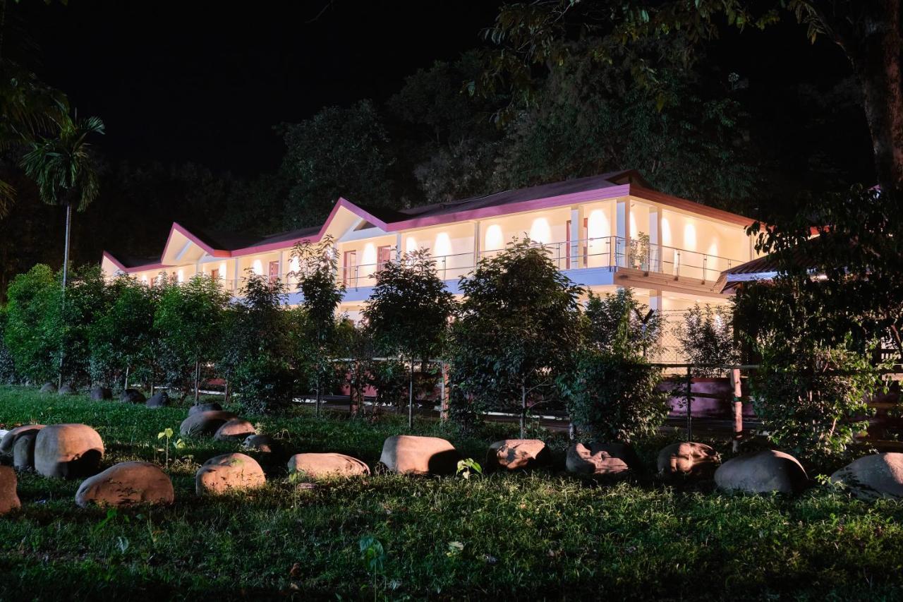 Zone Niathu Dimapur By The Park Hotell Eksteriør bilde